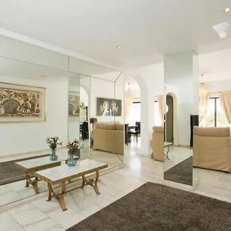 In Marbella Malaga 102955 Отель Guadalmina